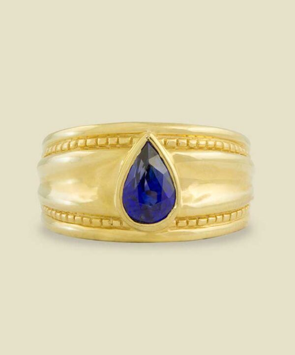 10 Pear Shape Sapphire 125ct in 14K Yellow Gold