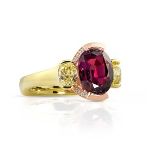 18K Yellow and Rose Gold Ring with 289ct Sapphire and 72ct Fancy Yellow Diamonds