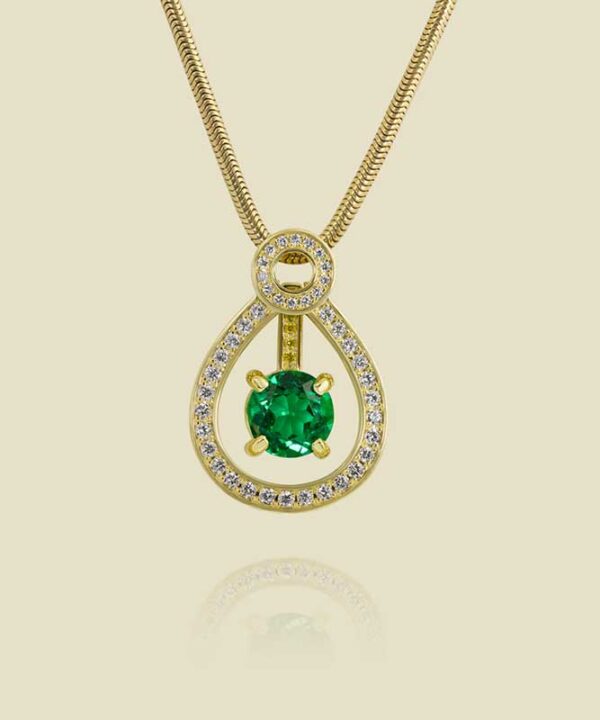 19 Emerald 164ct with Five Canary Diamonds 002ct and White Diamonds 043ct in 18K Yellow Gold