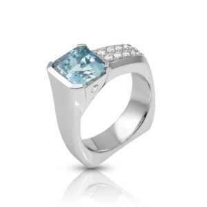 Aquamarine and Diamond Ring in 18K White Gold