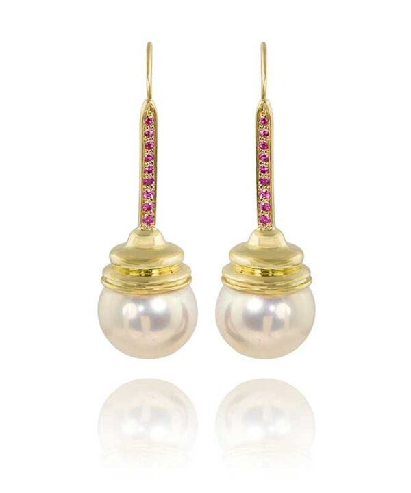 Pearl 18kt yellow pink sapphie