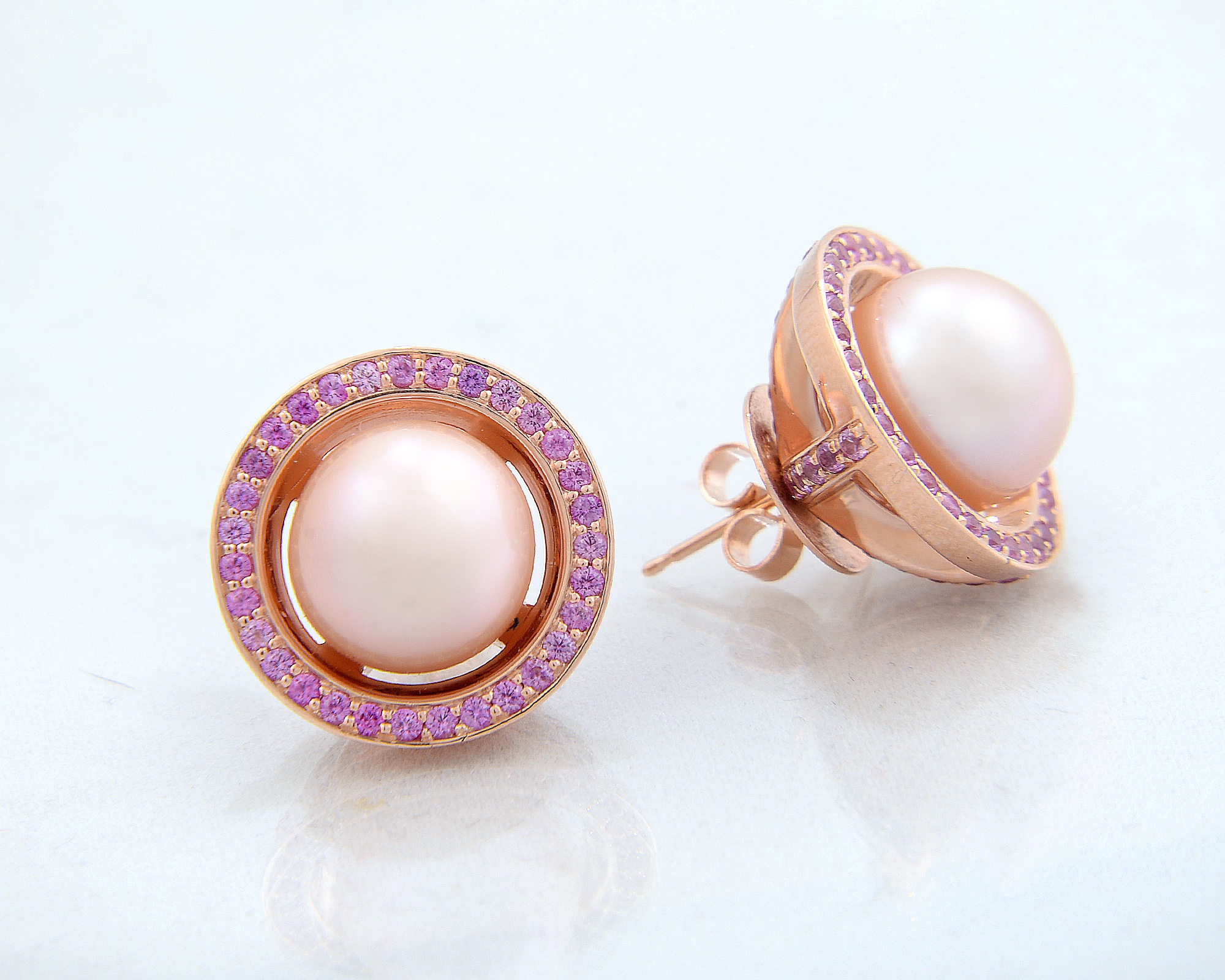 Color Blossom Sun Stud Earring Earrings 18K Rose Gold with Mother of Pearl
